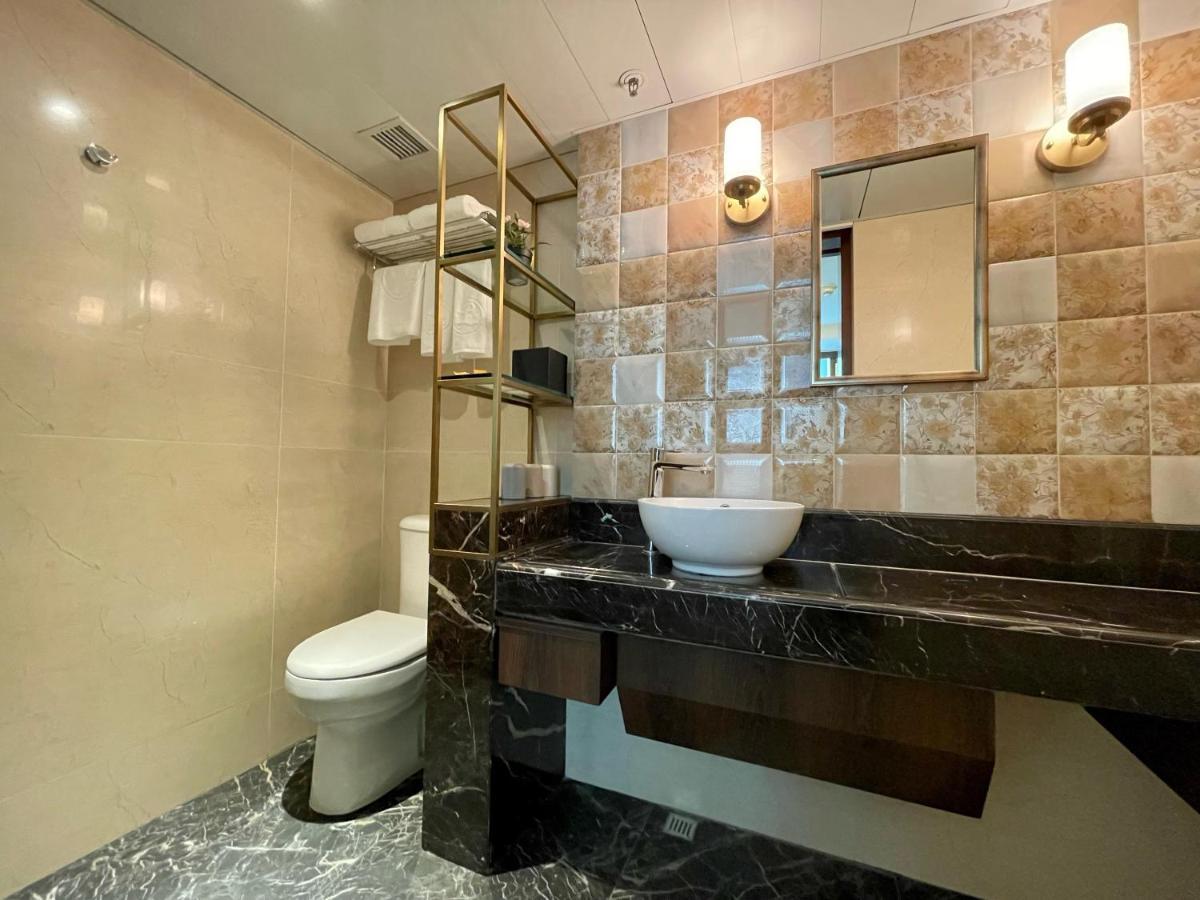 Lander Grand Hotel Hong Kong Dış mekan fotoğraf